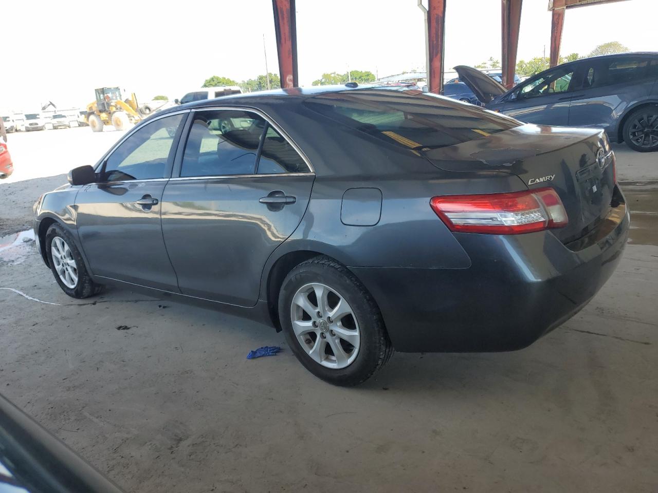 2011 Toyota Camry - Image 2