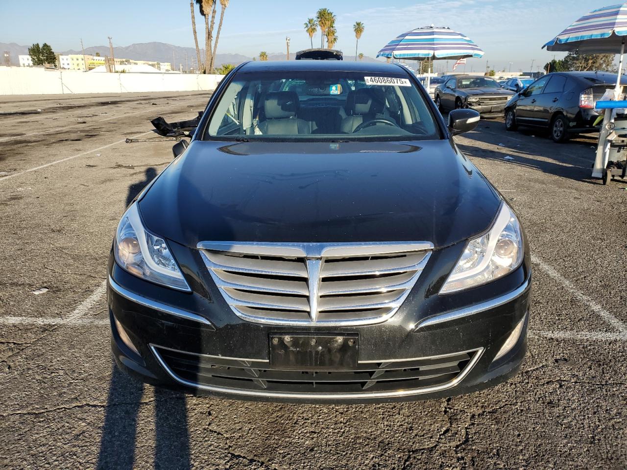 2013 Hyundai Genesis - Image 5
