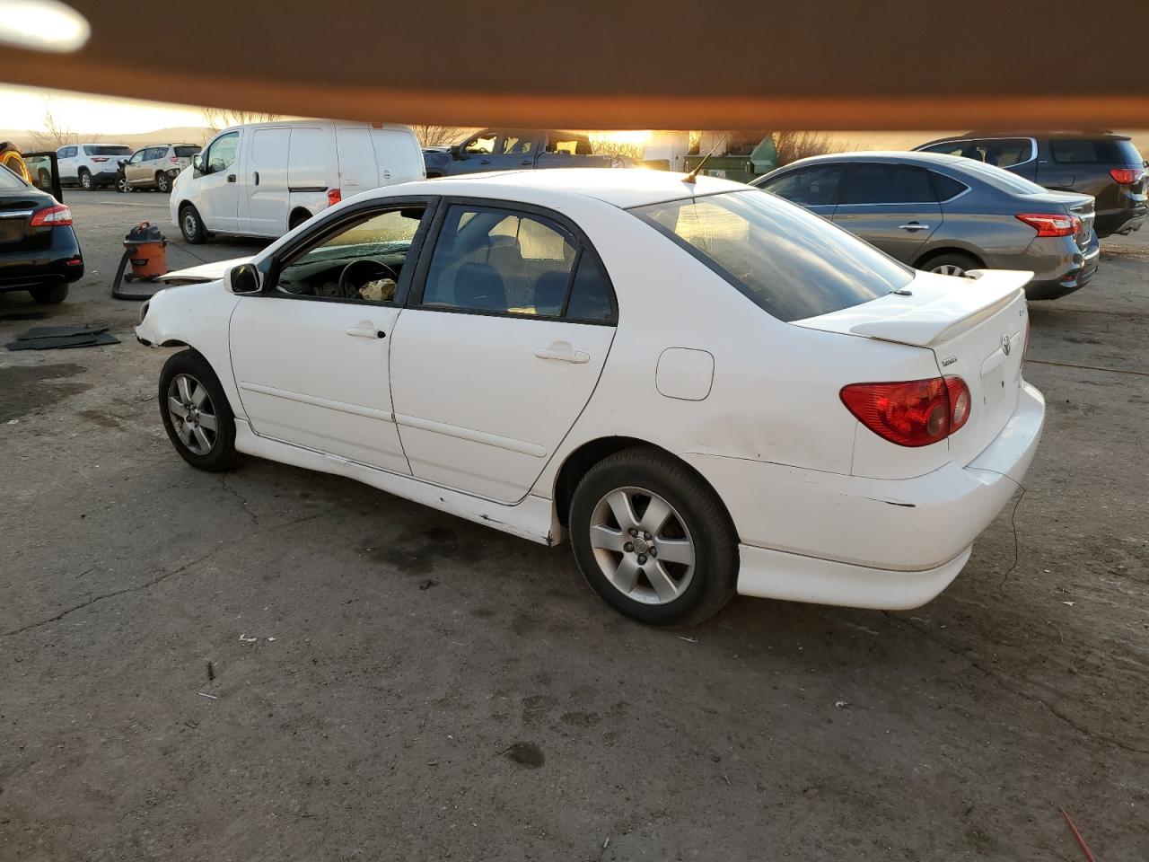 2005 Toyota Corolla - Image 2