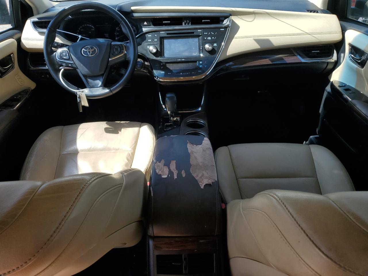 2015 Toyota Avalon - Image 8