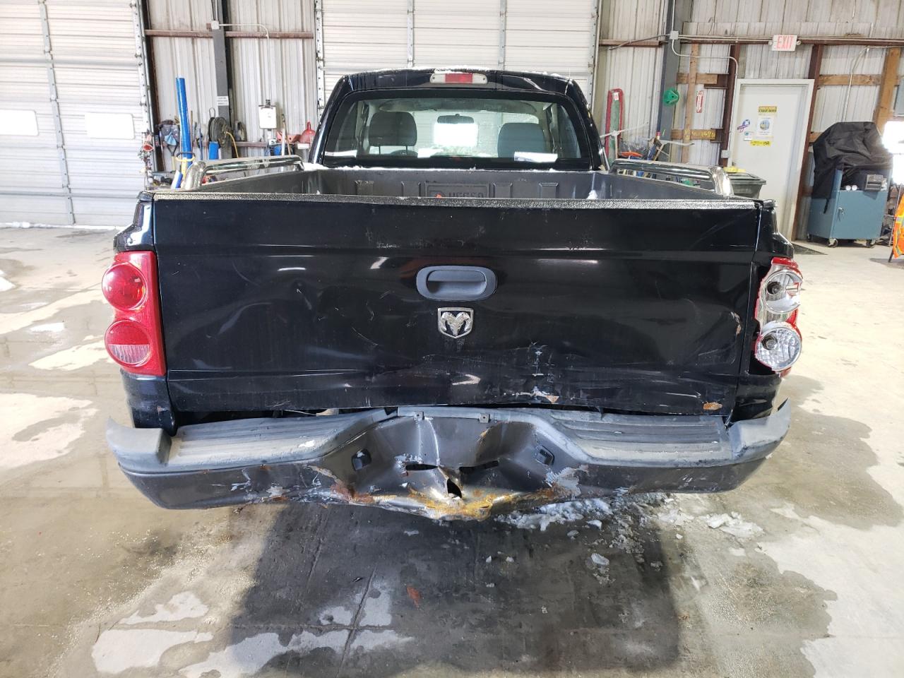 2005 Dodge Dakota - Image 6