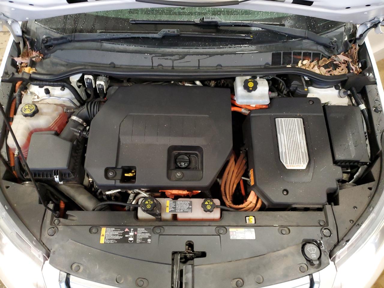 2013 Chevrolet Volt - Image 11