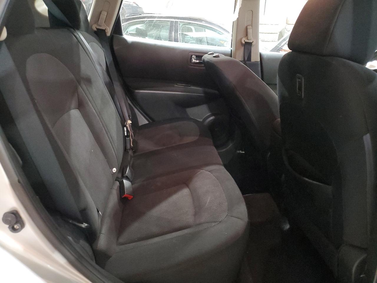2011 Nissan Rogue - Image 11
