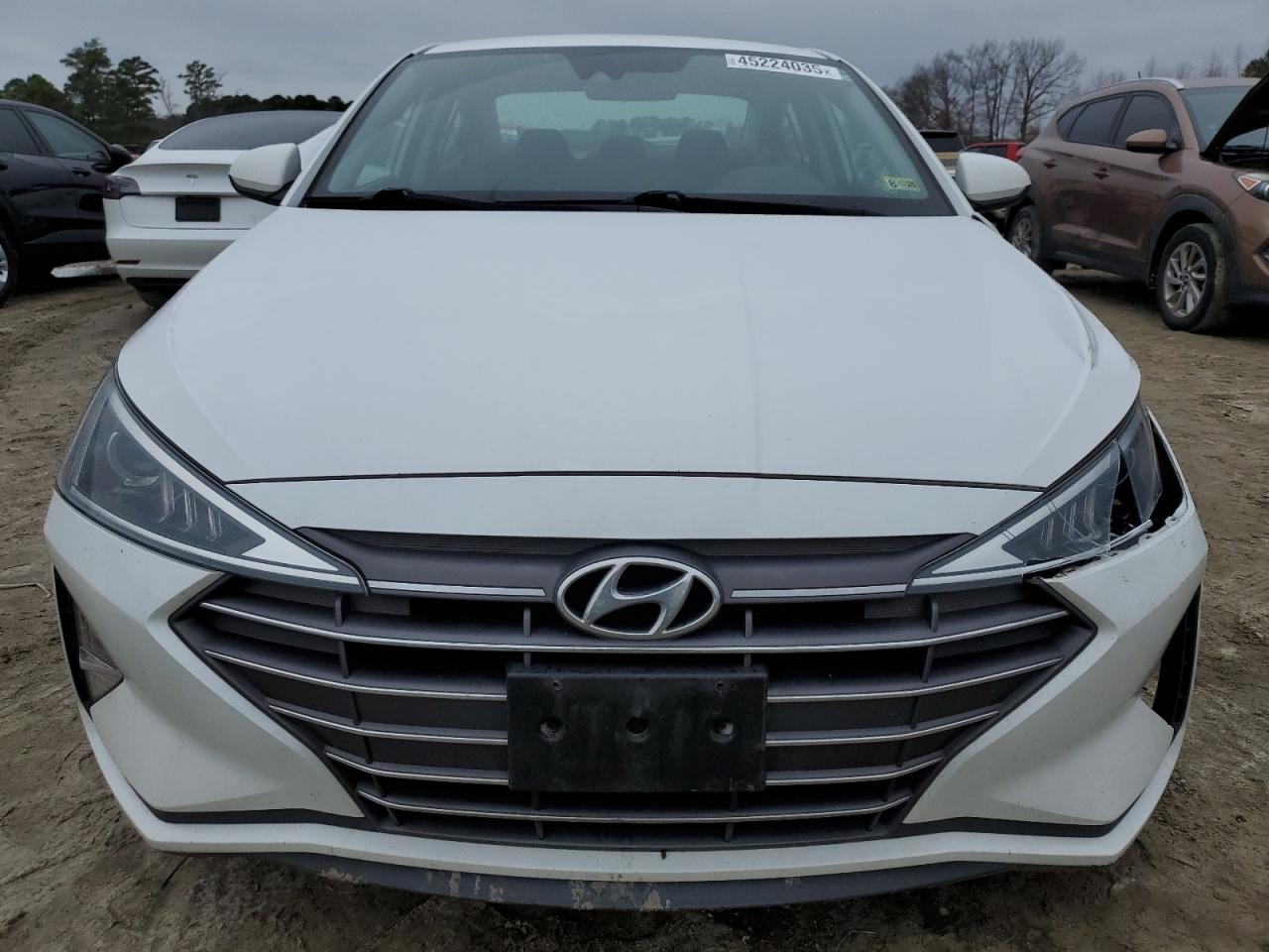 2020 Hyundai Elantra - Image 5