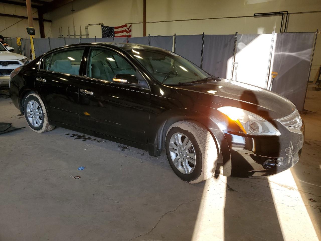2010 Nissan Altima - Image 4
