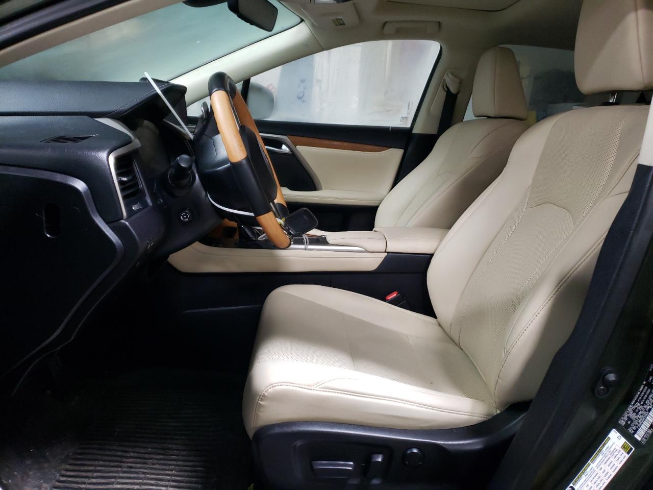 2022 Lexus RX - Image 7