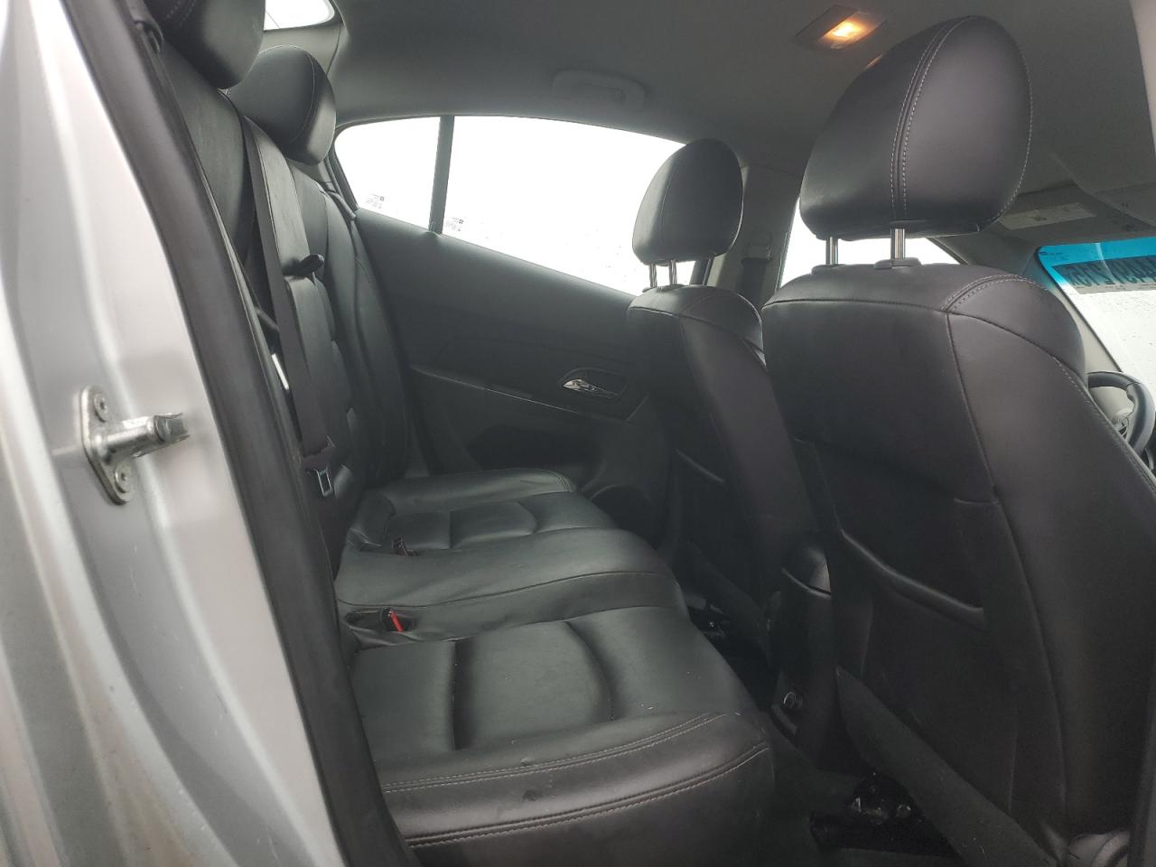 2014 Chevrolet Cruze - Image 10