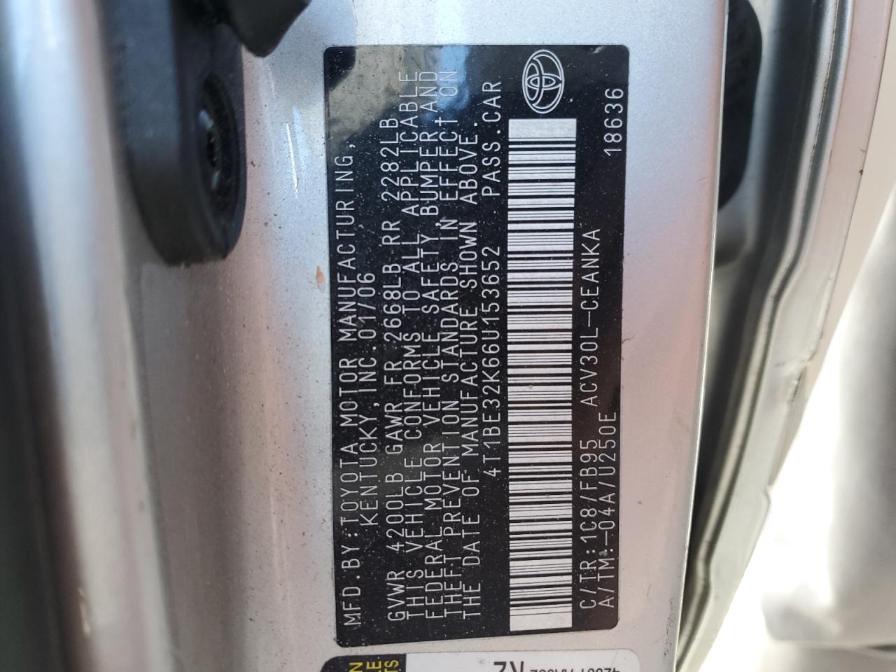 2006 Toyota Camry - Image 14
