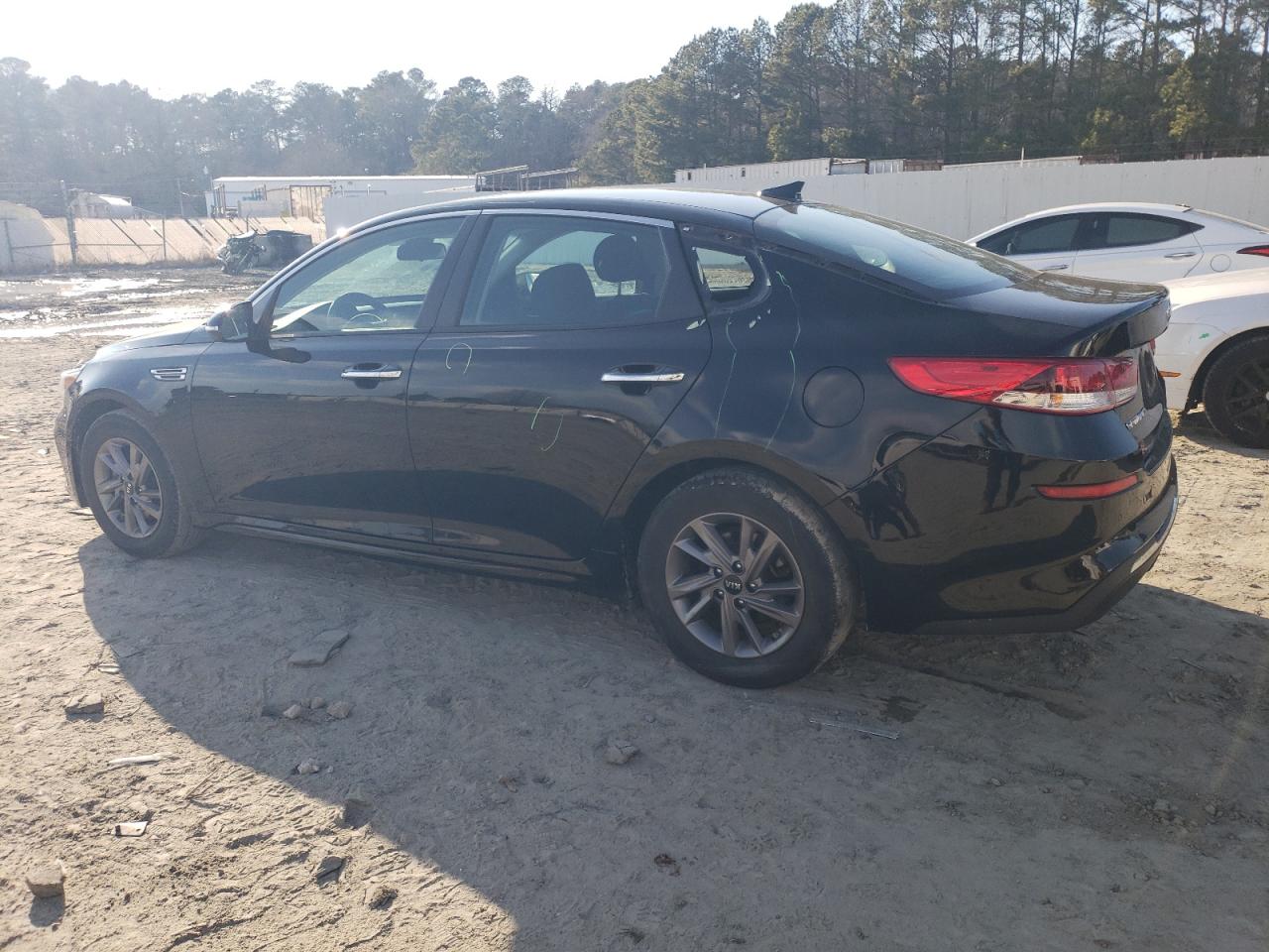 2020 Kia Optima - Image 2