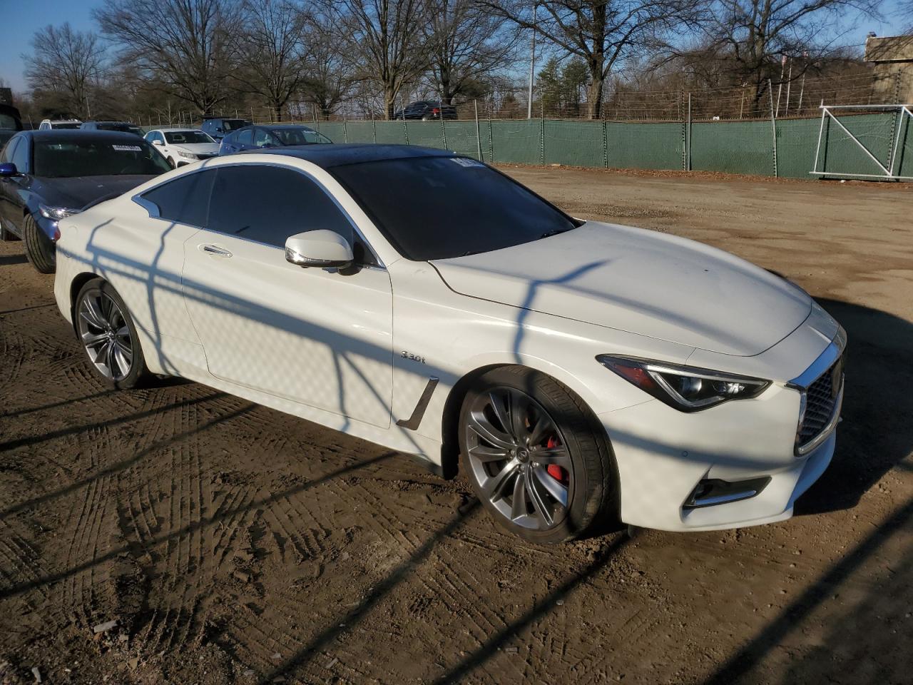 2017 Infiniti Q60 - Image 4