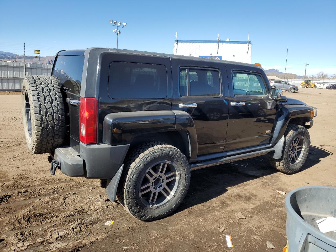 2008 Hummer H3 - Image 3