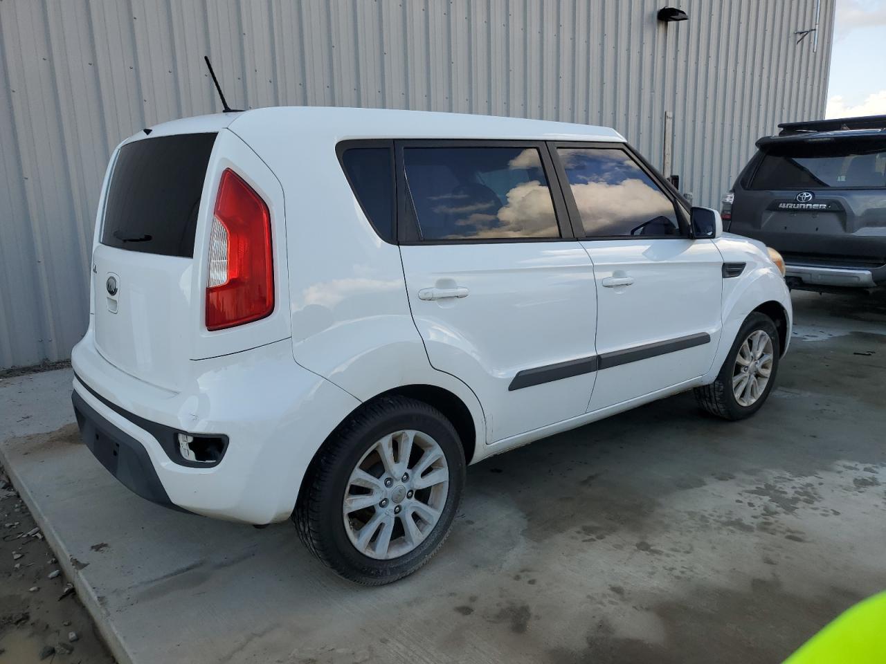2013 Kia Soul - Image 3