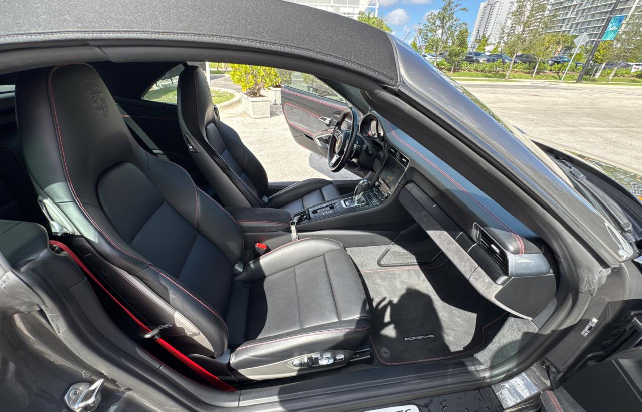 2017 Porsche 911 - Image 5
