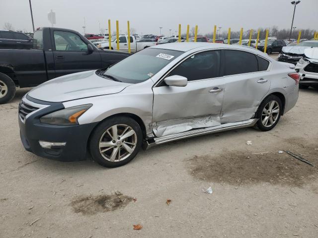 2015 Nissan Altima 2.5 zu verkaufen in Indianapolis, IN - Side