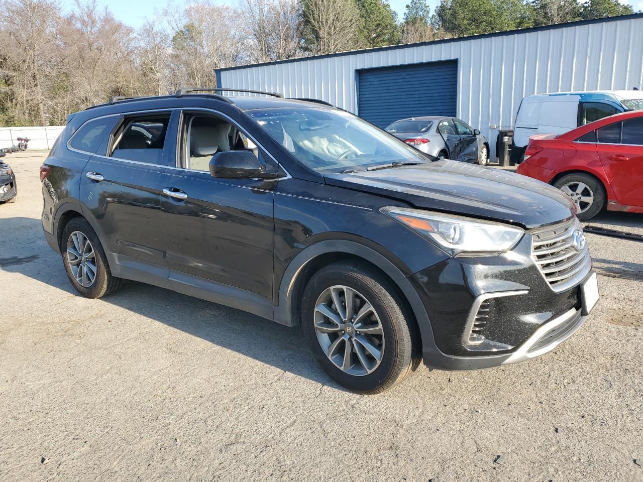 2017 Hyundai Santa Fe - Image 4