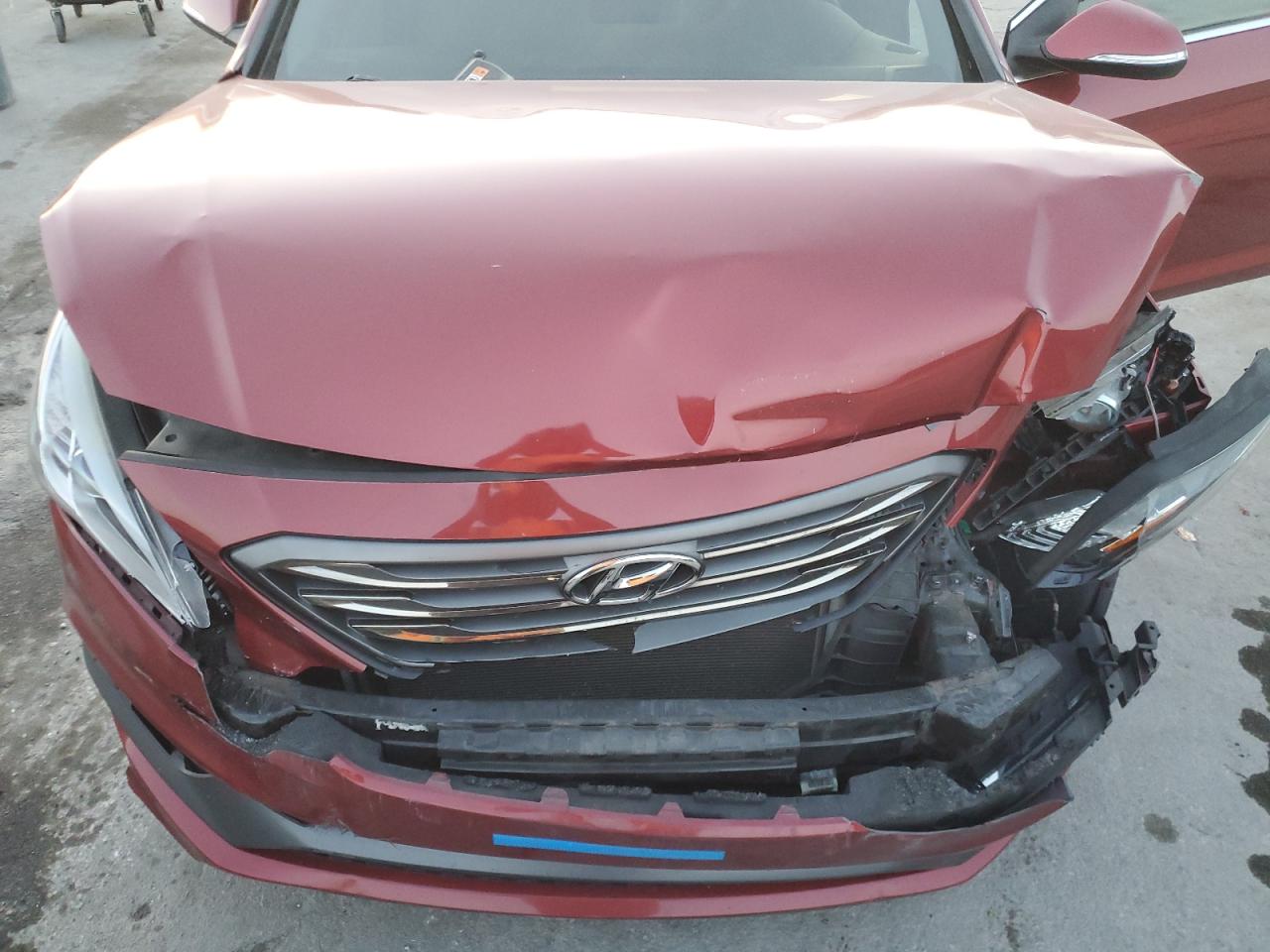 2015 Hyundai Sonata - Image 13