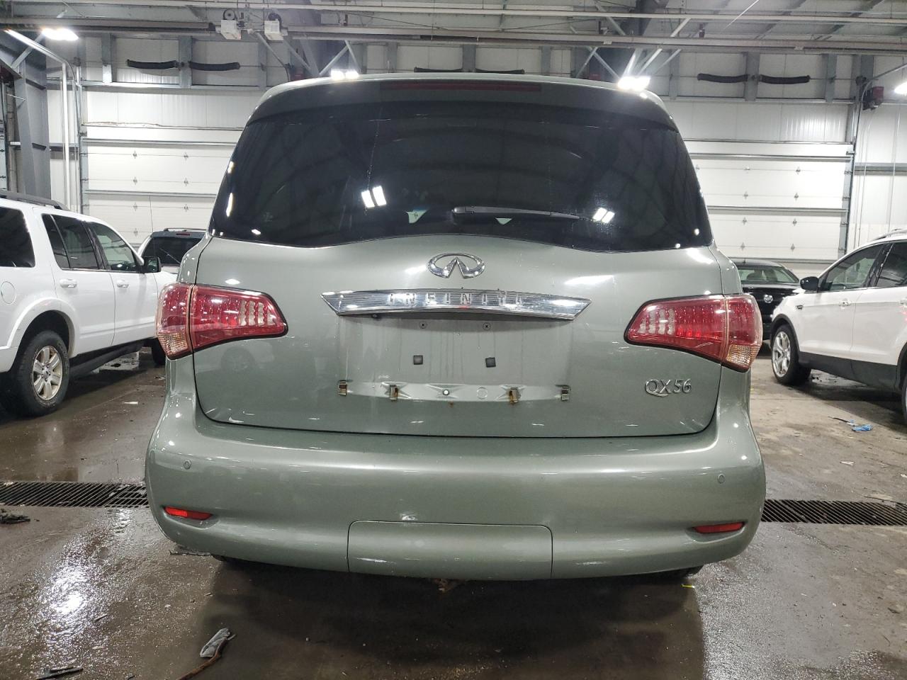 2011 Infiniti QX56 - Image 6