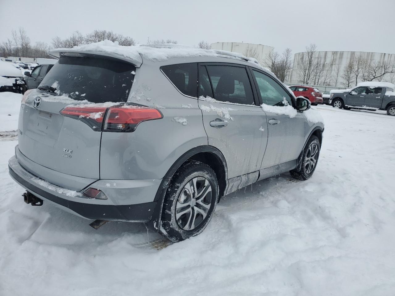 2017 Toyota RAV 4 - Image 3