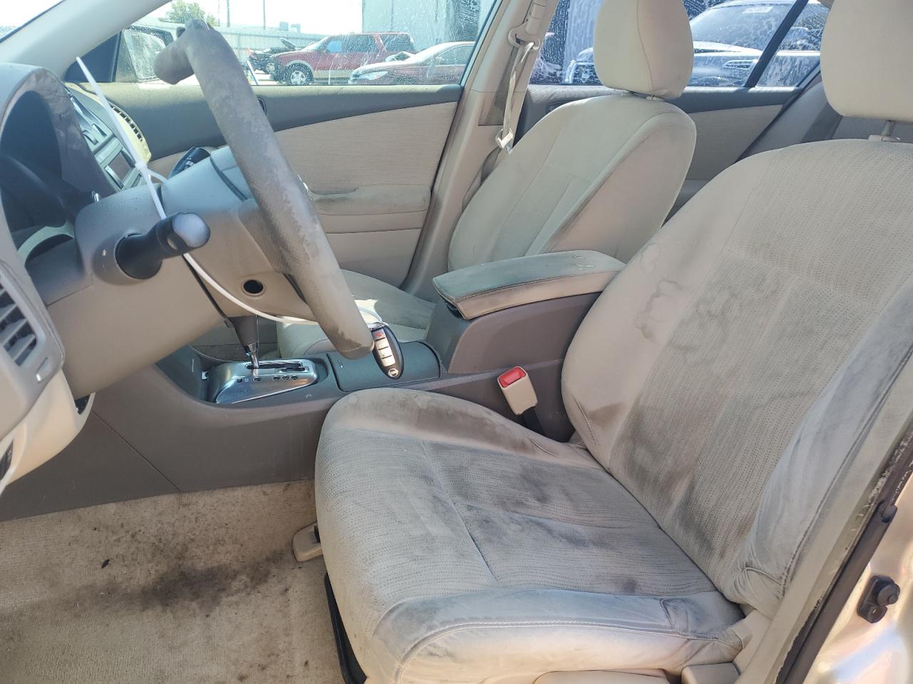 2010 Nissan Altima - Image 7