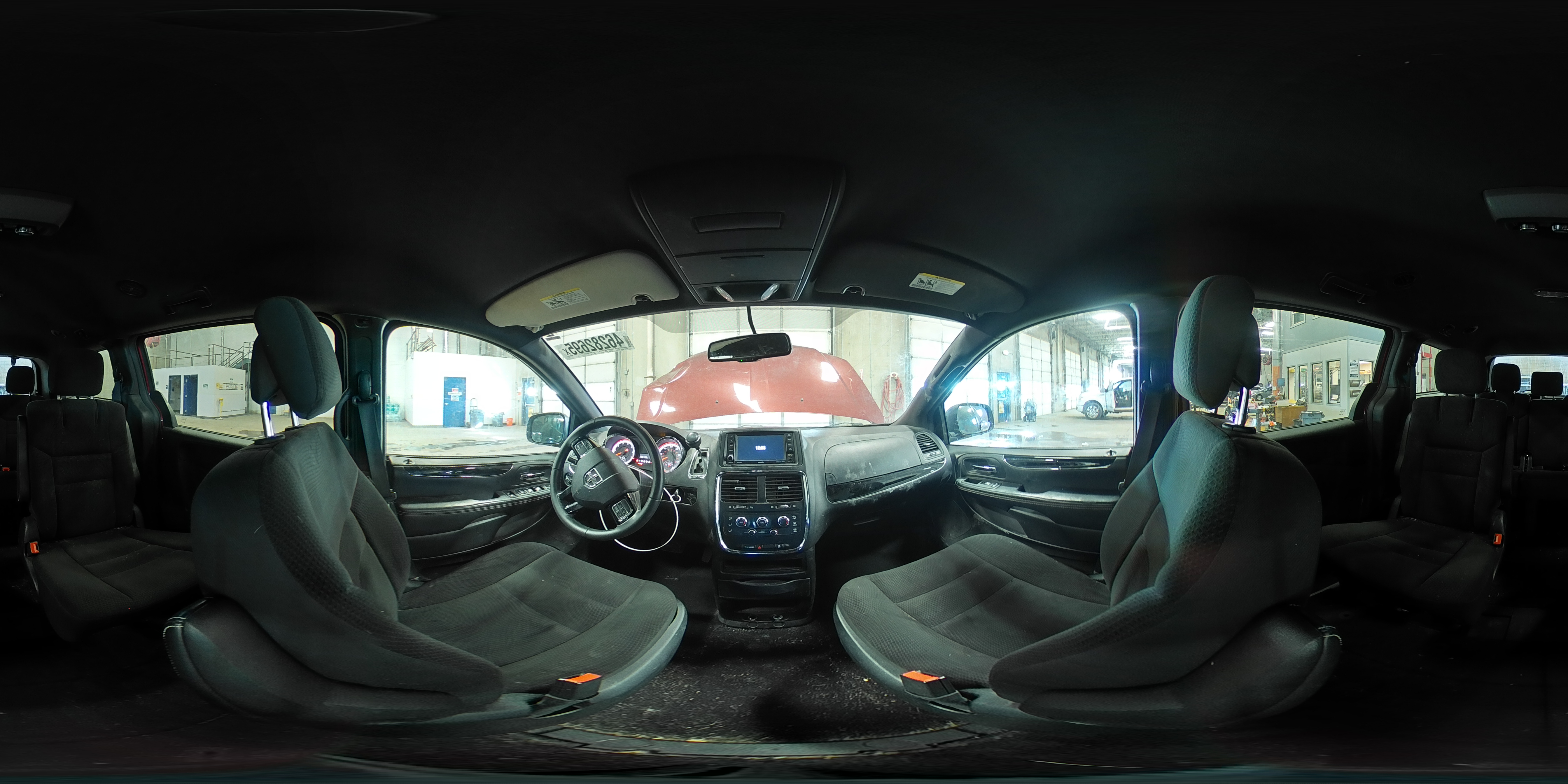 2018 Dodge Caravan - Image 13