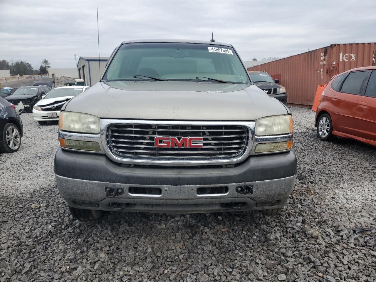 2002 GMC Sierra - Image 5