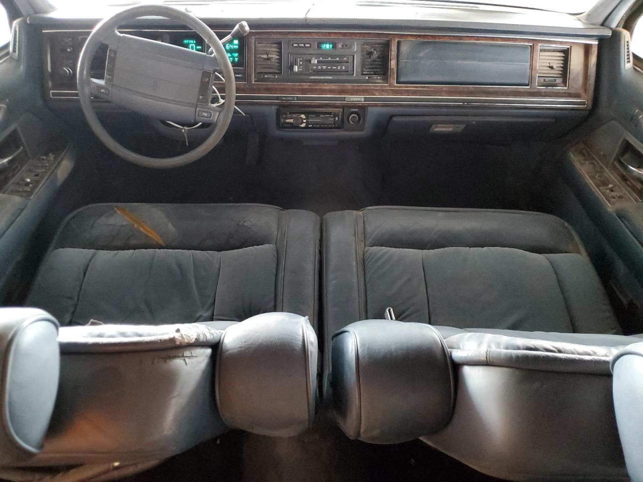 1992 Lincoln Town Car - Image 8