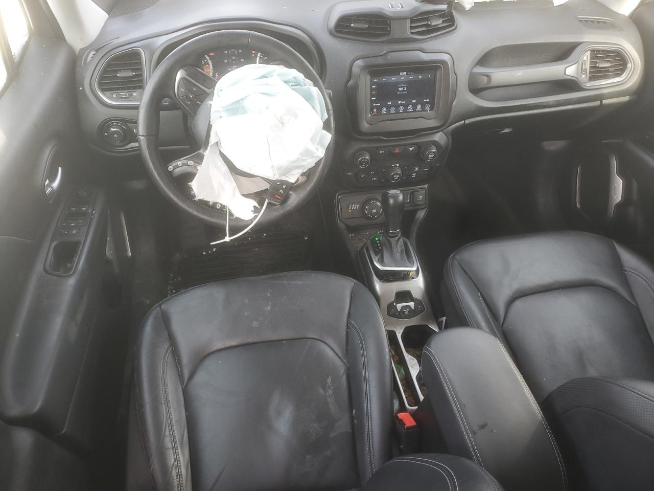 2020 Jeep Renegade - Image 8