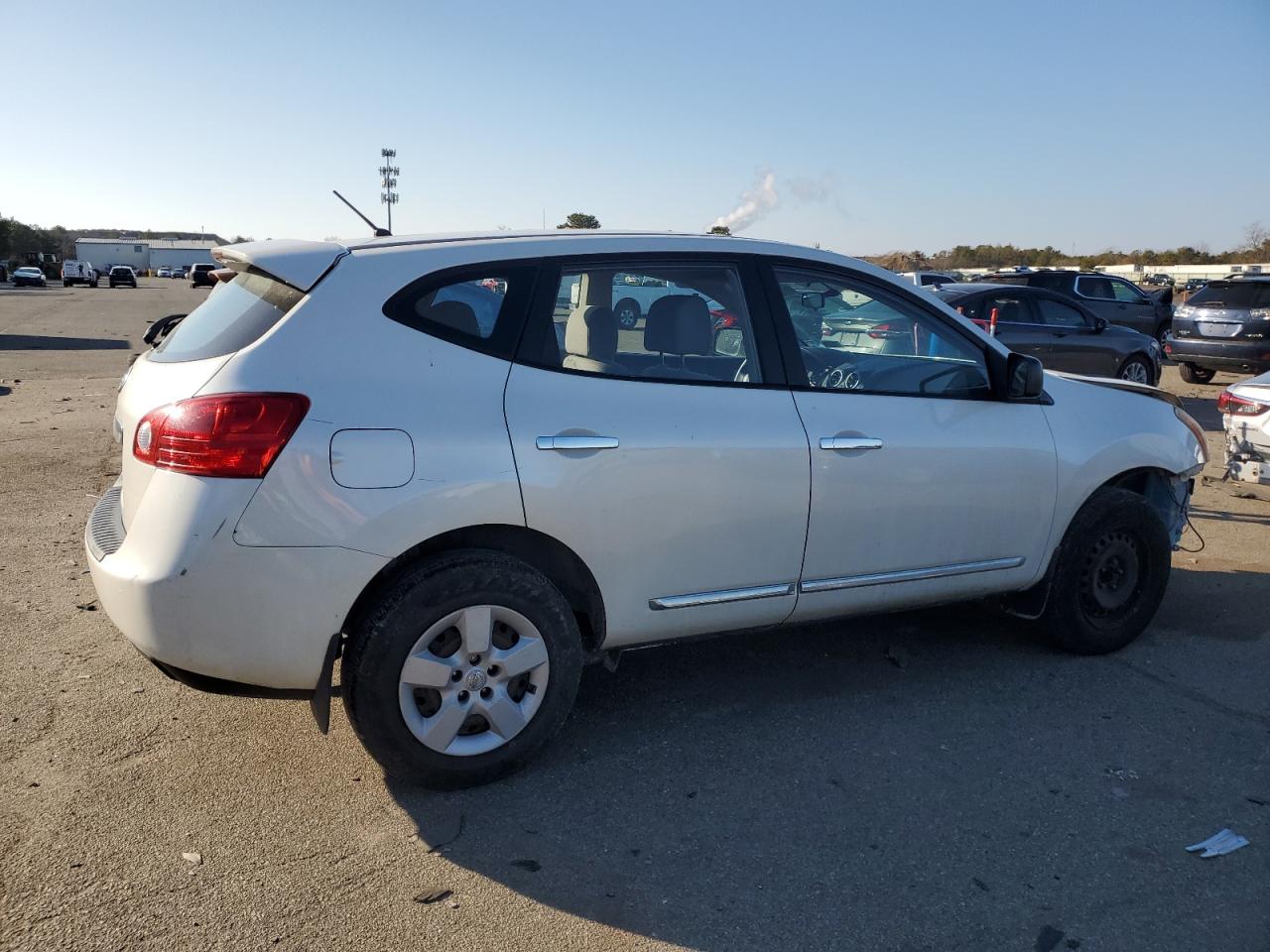 2013 Nissan Rogue - Image 3