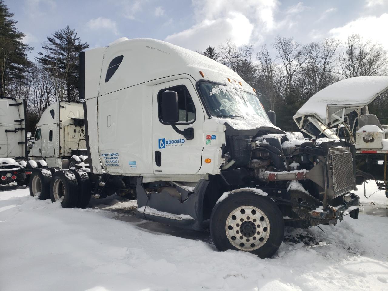 2015 Freightliner Cascadia 125  for Sale in West Warren, MA - Front End