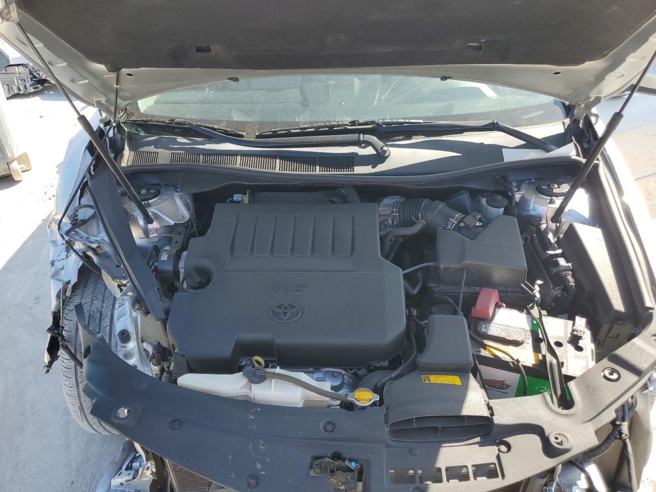 2014 Toyota Camry - Image 11