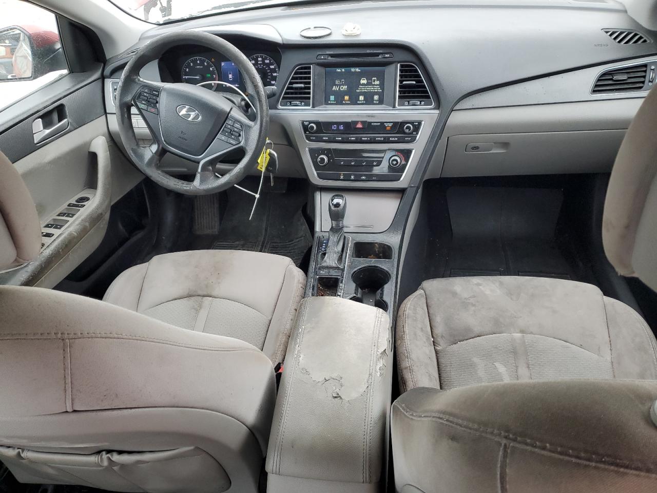 2016 Hyundai Sonata - Image 8