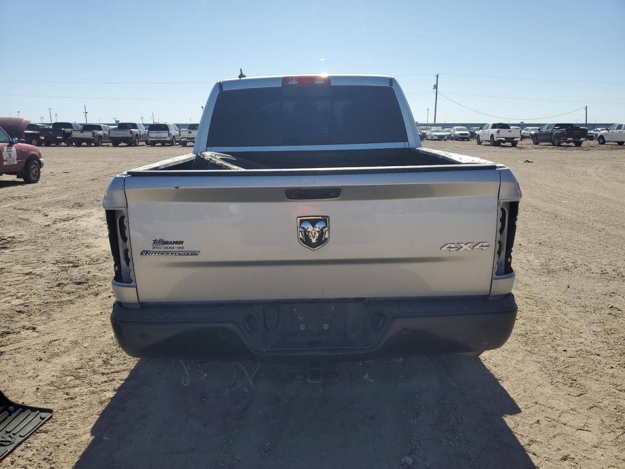 2016 RAM 1500 - Image 6