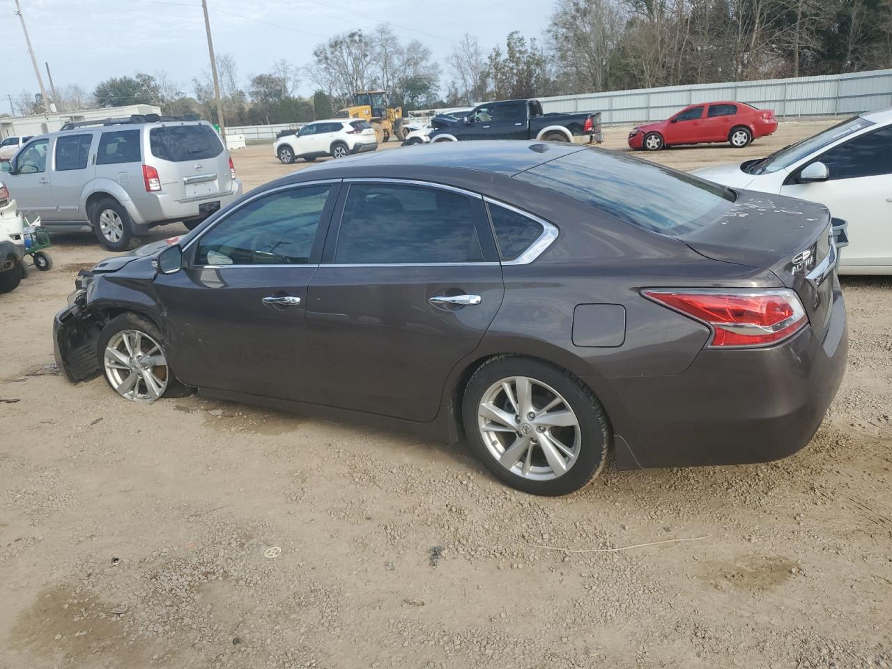 2015 Nissan Altima - Image 2