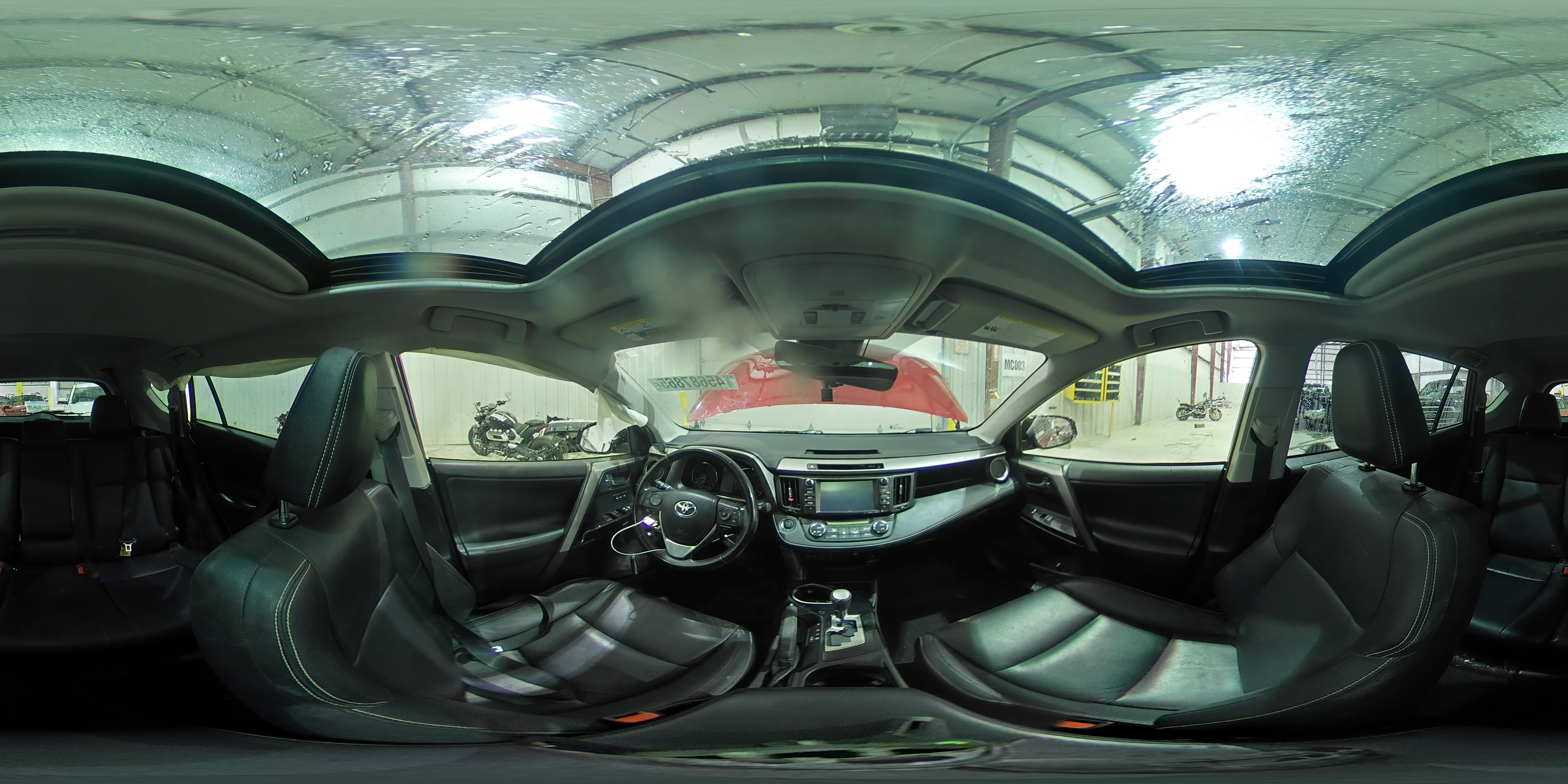 2018 Toyota RAV 4 - Image 15
