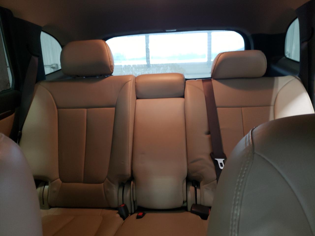 2012 Hyundai Santa Fe - Image 10