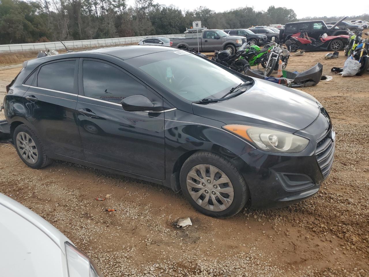 2016 Hyundai Elantra - Image 4