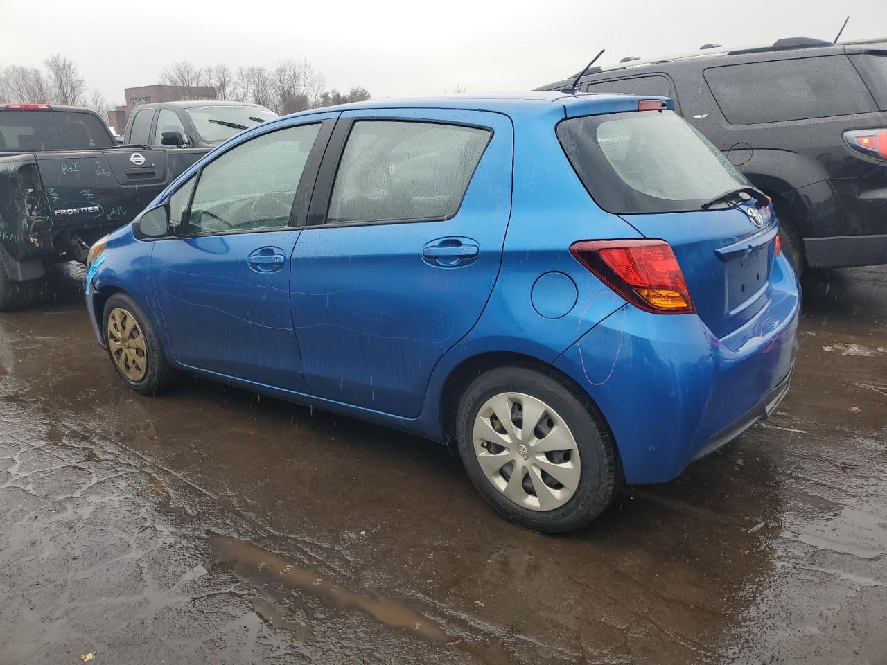 2015 Toyota Yaris - Image 2