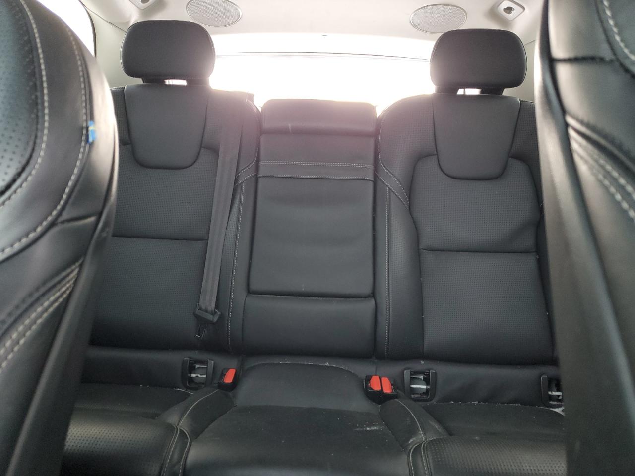 2020 Volvo XC60 - Image 10