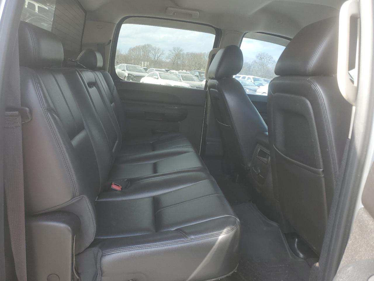 2012 GMC Sierra - Image 11