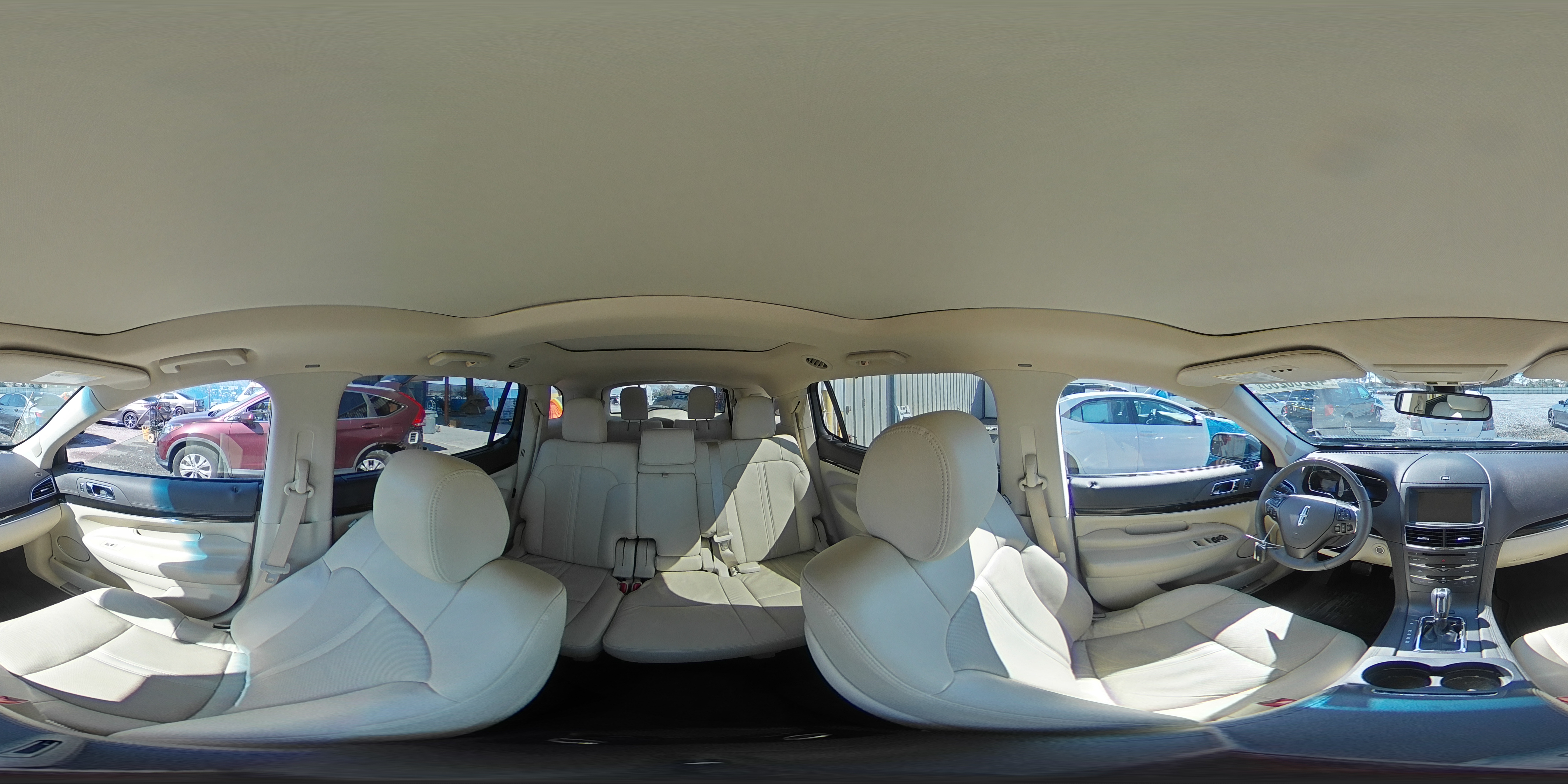 2019 Lincoln MKT - Image 16
