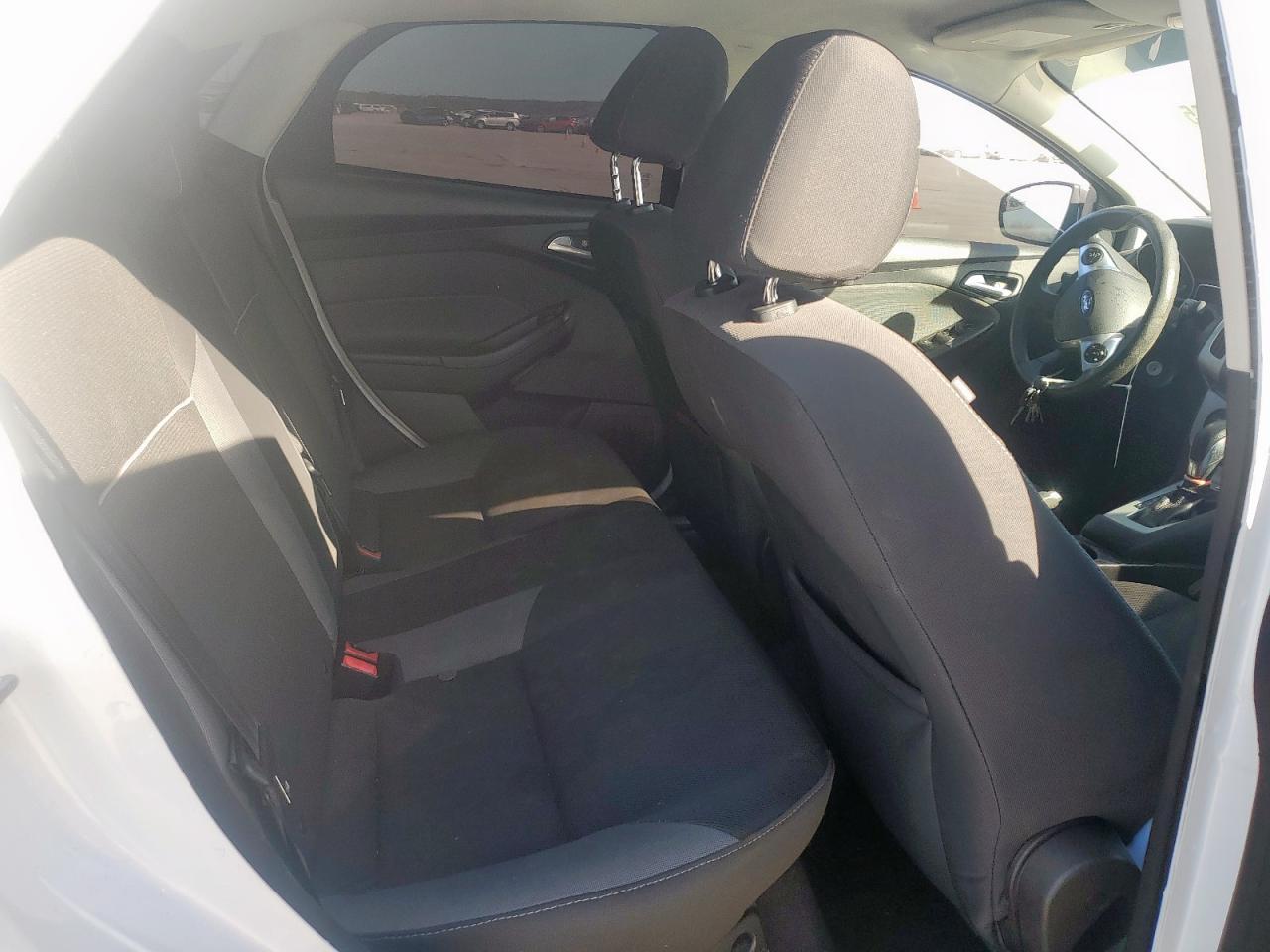 2014 Ford Focus - Image 10