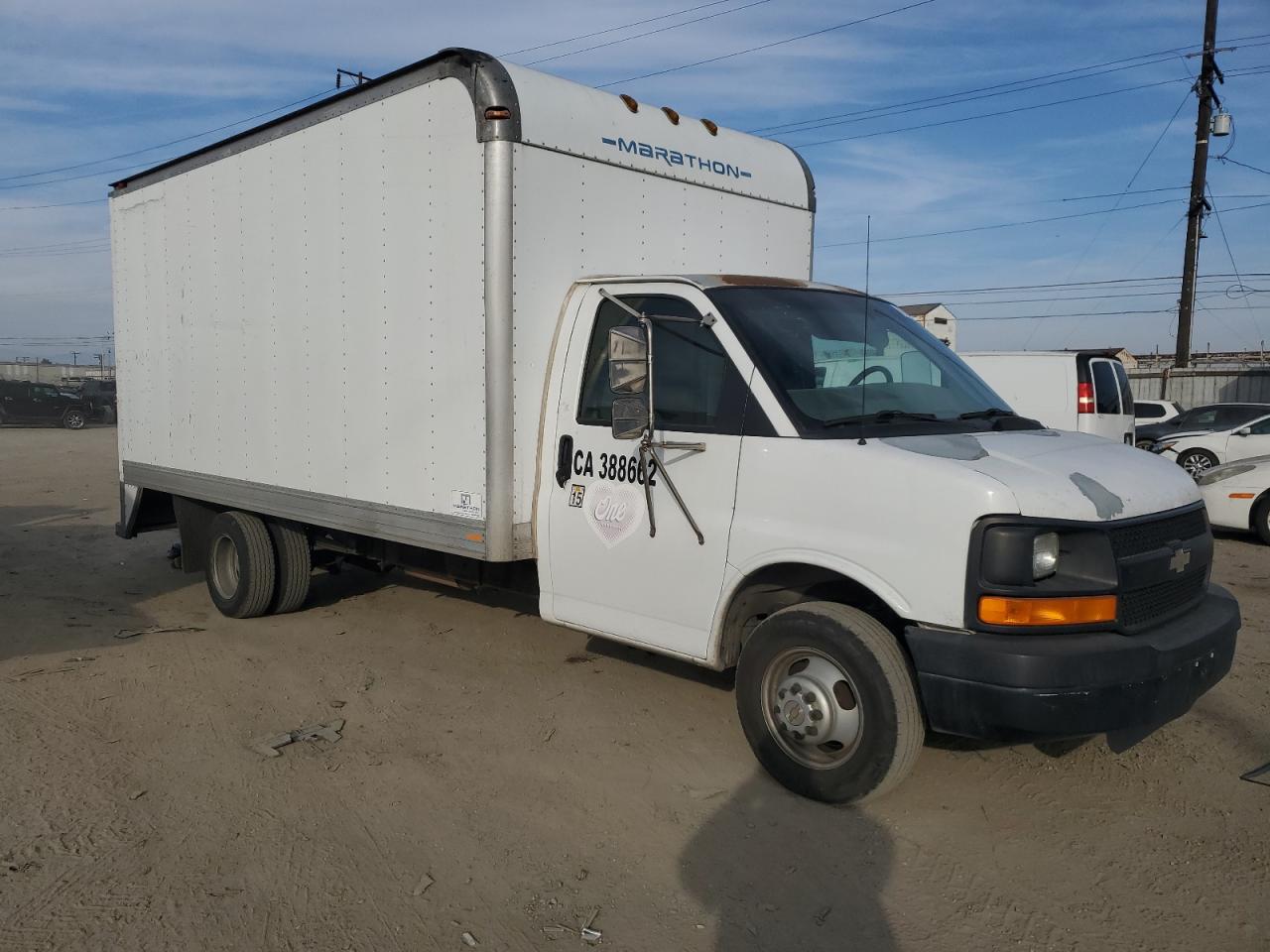 2005 Chevrolet Express - Image 4