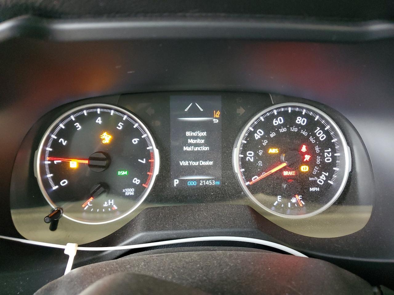 2021 Toyota RAV 4 - Image 9