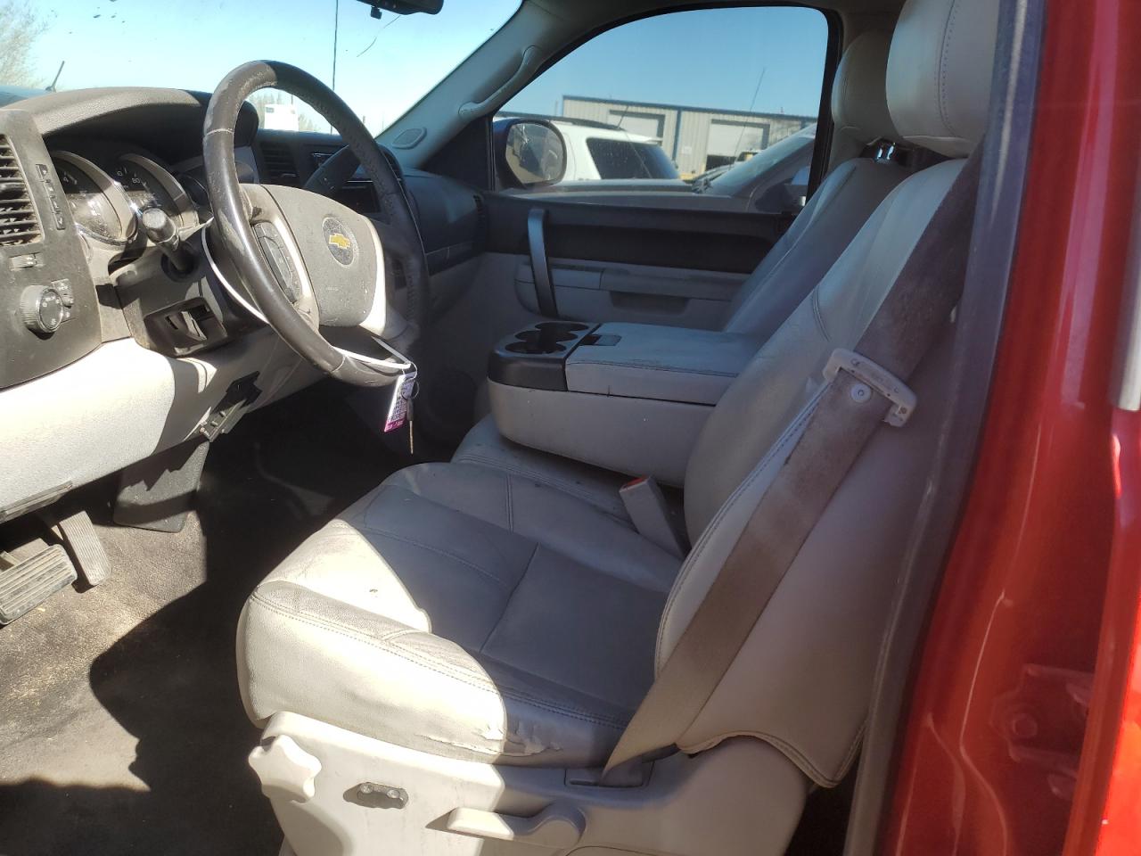 2011 Chevrolet Silverado - Image 7
