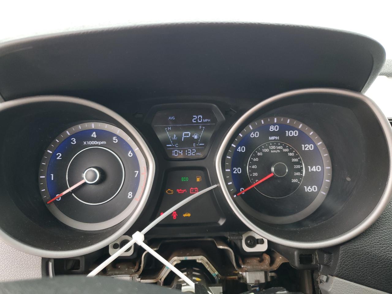 2015 Hyundai Elantra - Image 9
