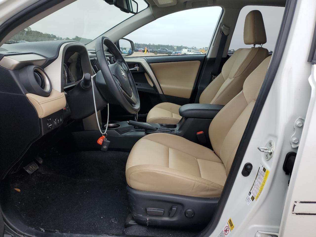 2015 Toyota RAV 4 - Image 7