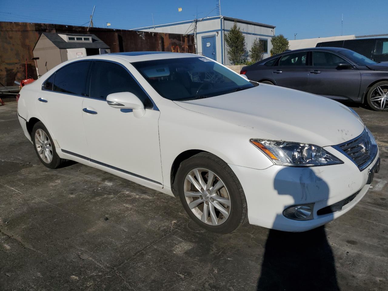 2012 Lexus ES - Image 4