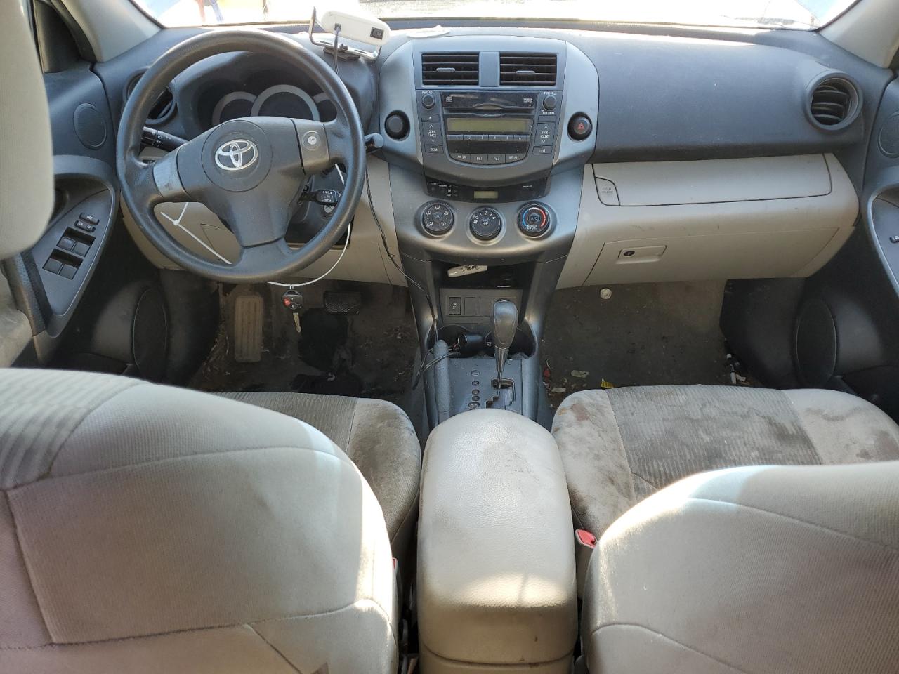 2010 Toyota RAV 4 - Image 8