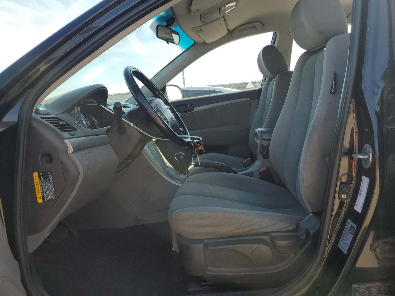 2009 Hyundai Sonata - Image 7