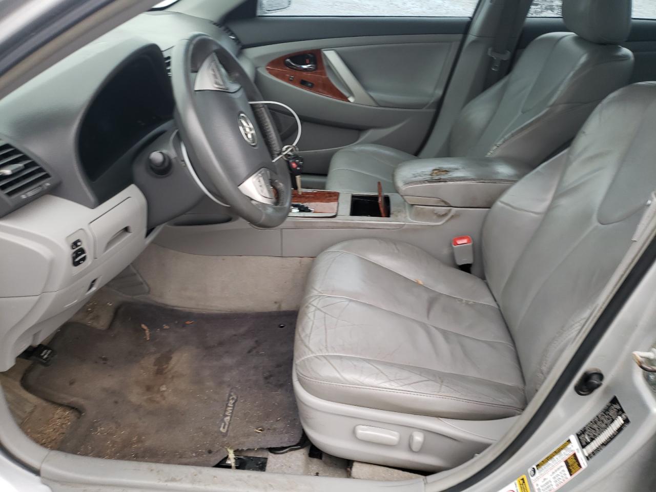 2011 Toyota Camry - Image 7